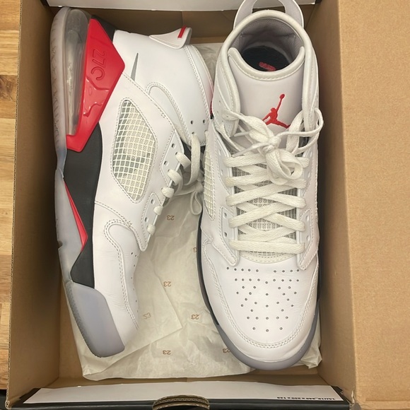 Jordan Mars 270 White/Reflective Silver - Picture 3 of 6